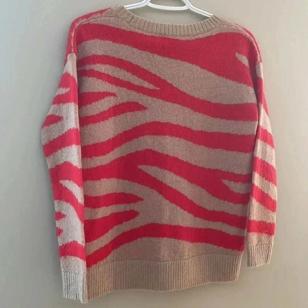 Club Monaco Women Mohair Zebra Stripe  Tan Red Pullover Crew Neck Sweater Sz:XS - Picture 8 of 12